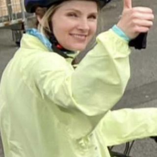 Profile photo for Helen Shan