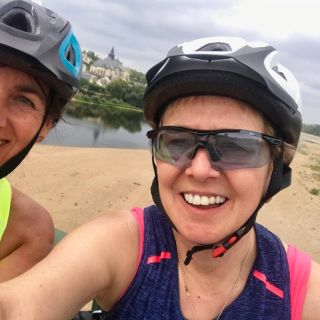 Profile photo for Lesley Hay