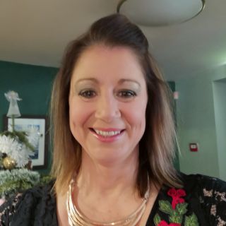 Profile photo for Tania Amos