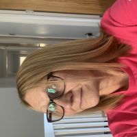 Profile photo for Lesley Byrne