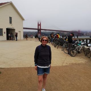 Profile photo for Louise Henderson