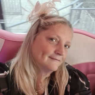 Profile photo for Diana Harvey
