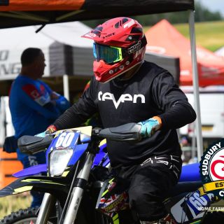 Profile photo for Lee Silvain 