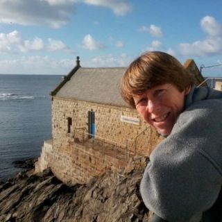 Profile photo for Lesley Suddes