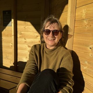 Profile photo for Jenny Roe