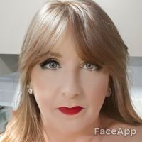 Profile photo for Michelle lark