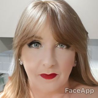 Profile photo for Michelle lark