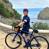 Profile photo for Julie Borthwick