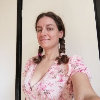 Profile photo for Sara Garnham