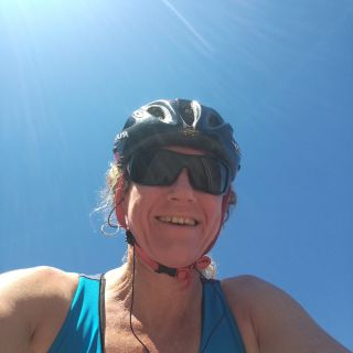 Profile photo for Liz SQUARA