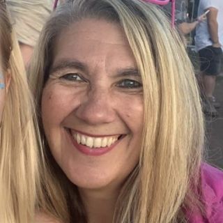 Profile photo for Anna Tredant