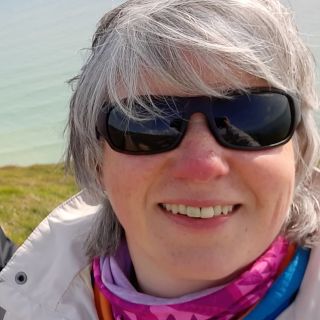 Profile photo for Emma Warren