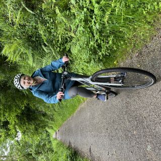 Profile photo for Julia Burns