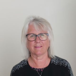 Profile photo for Lorraine Glossop