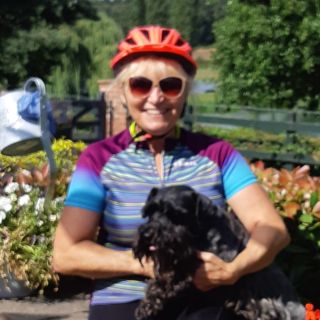 Profile photo for Lesley Fuller