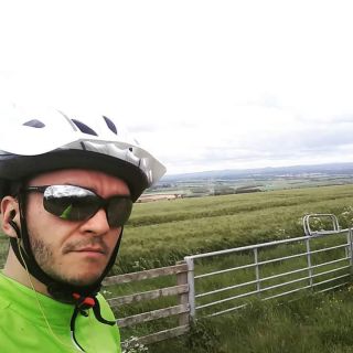 Profile photo for Leom Gould