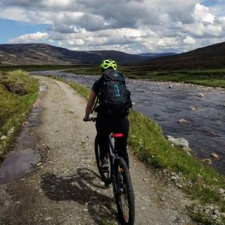 Profile photo for Linda Booth