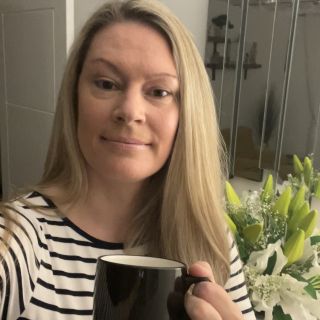 Profile photo for Bev Scott