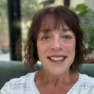 Profile photo for Cath Jennings