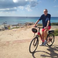 Profile photo for Mal Hewitson