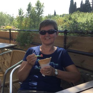 Profile photo for Jane Oag