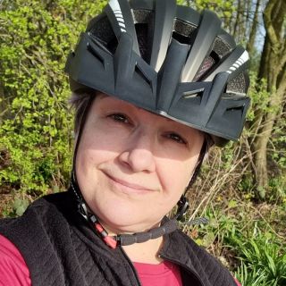 Profile photo for Elena Marku