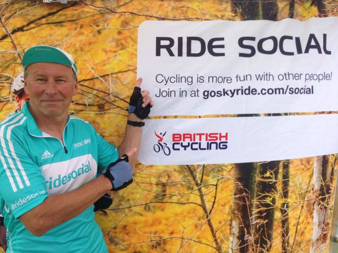 And before the ride Lew is doing is bit to promote Ride Social at the Skyride/breeze/ride social stand at Swindon's first Cycle fest