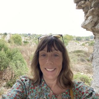 Profile photo for Karen Warner