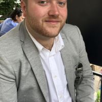 Profile photo for Ross Halliwell