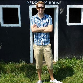 Profile photo for Lee Pettican 