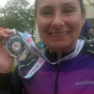 Profile photo for Linda Perry