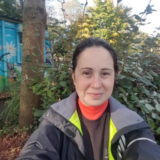 Profile photo for Julie Horn