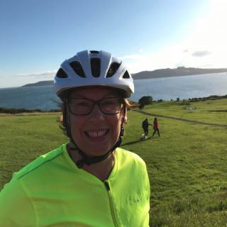 Profile photo for Lesley** Thompson