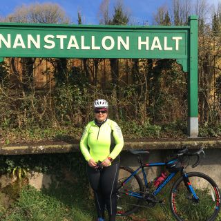 Profile photo for Donna Eales