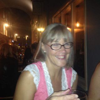 Profile photo for Linda Schuetzle 