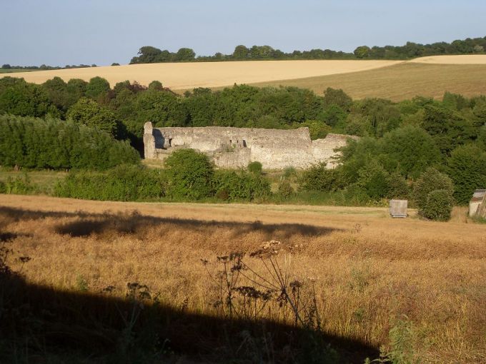 Ruins of Lullingstone Castle viewed from Sparepenny Lane