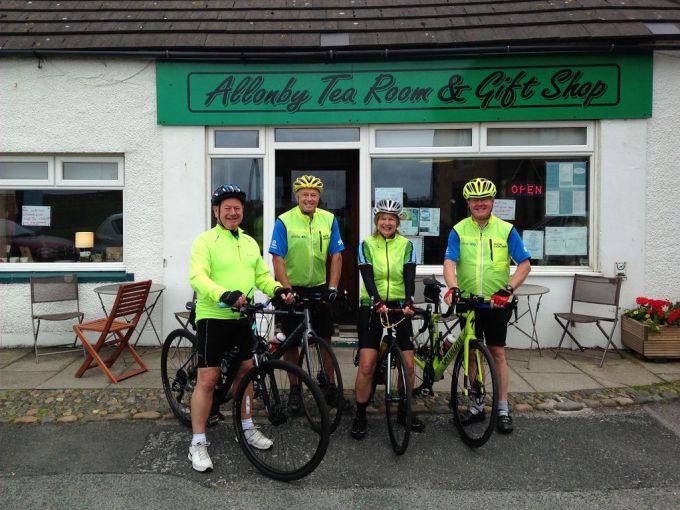 The perfect mid ride coffee break with lime and pistachio cake.  Highly recommended.