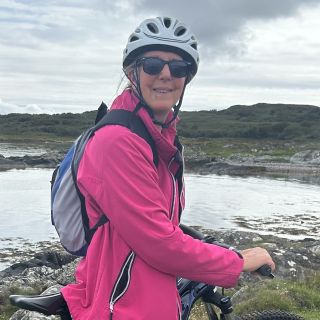 Profile photo for Linda Pender