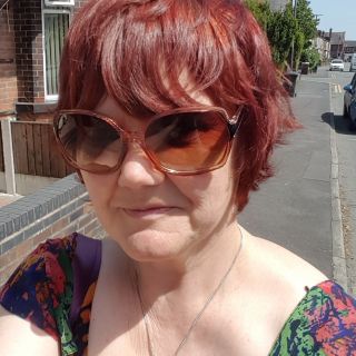 Profile photo for Linda Holt