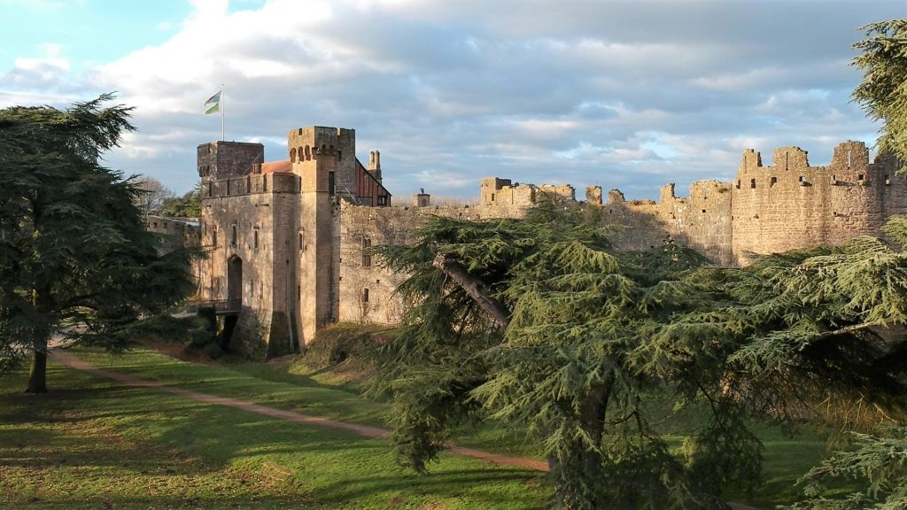 Let's Ride A scenic figure of eight loop around the Magor and