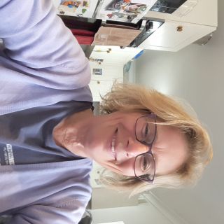 Profile photo for Julie Thomson-Hill