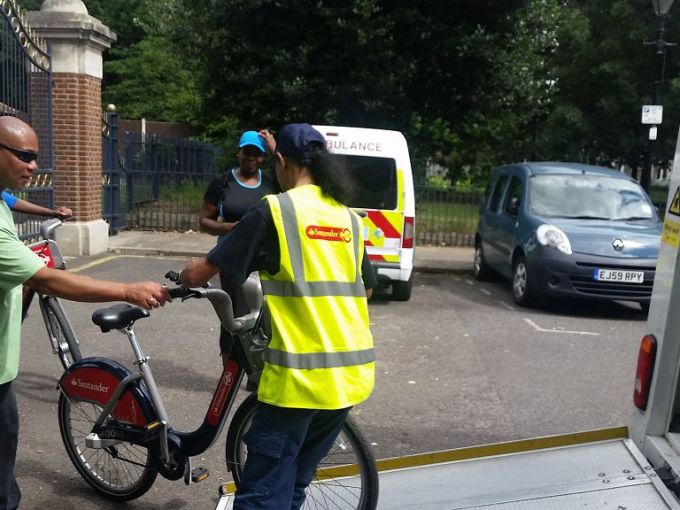 Victoria park santander bikes hot sale