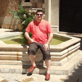 Profile photo for Ray Lomax