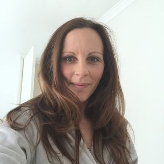 Profile photo for Lorraine  Issott