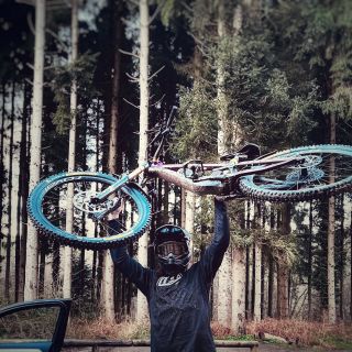 Profile photo for 文豪 江