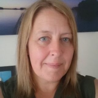 Profile photo for Melanie Griffiths