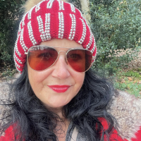 Profile photo for Kelly Harding 