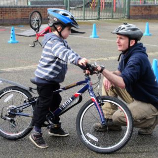 Profile photo for Andy Roe