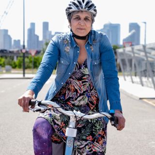 Profile photo for Dini Patel