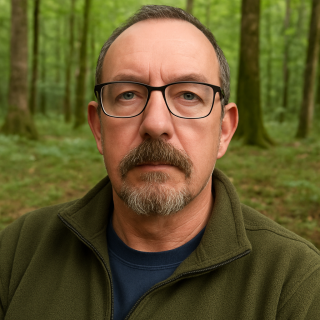 Profile photo for Iain  Whitmore 